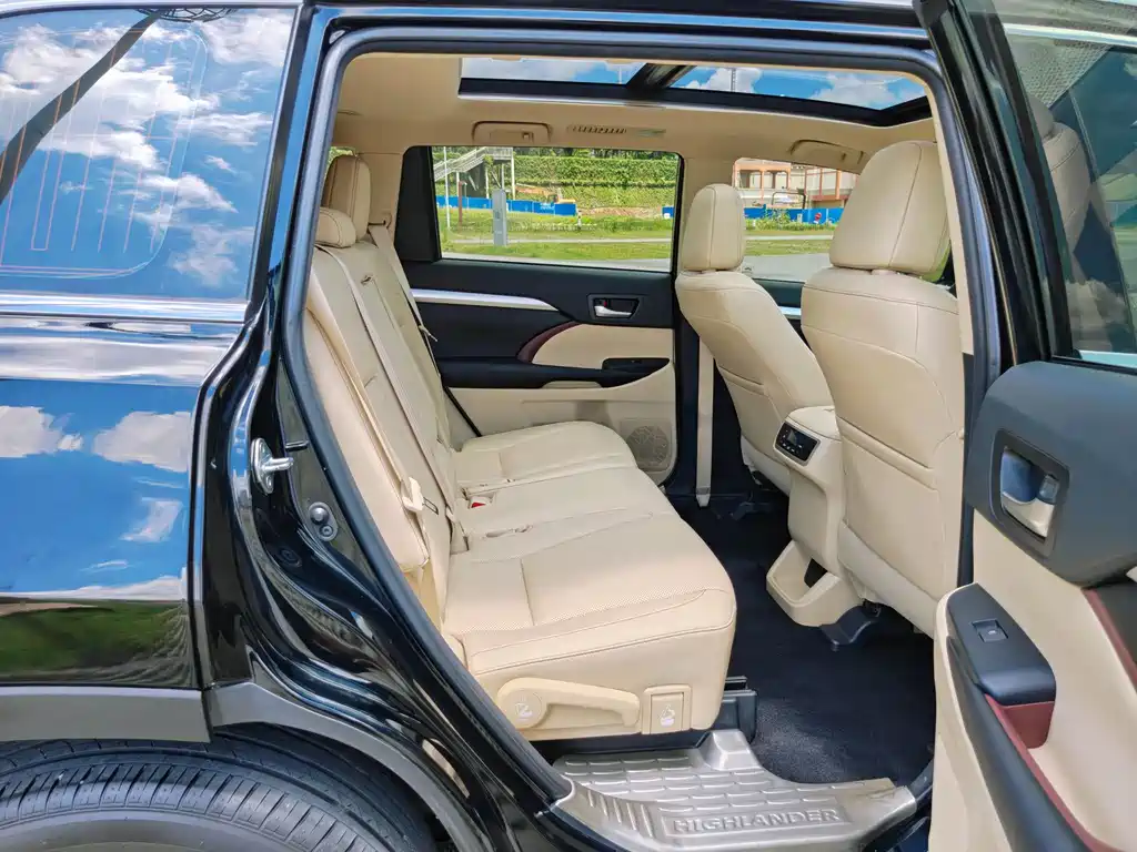 Toyota Highlander 2016 — фото 14