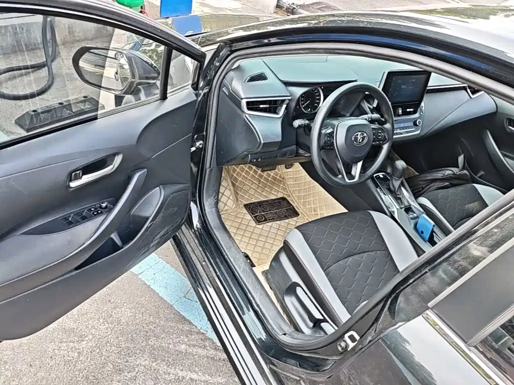 Toyota Corolla 2021 — фото 16