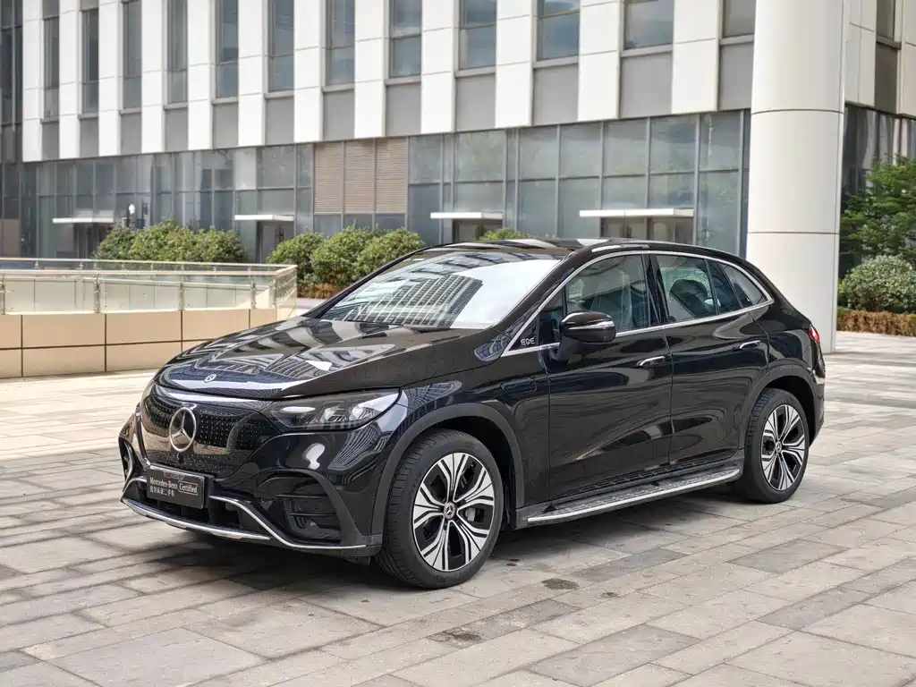 Mercedes-Benz EQE SUV 2025