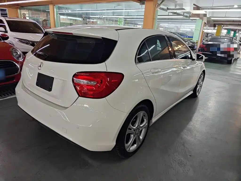 Mercedes-Benz A-Class 2015
