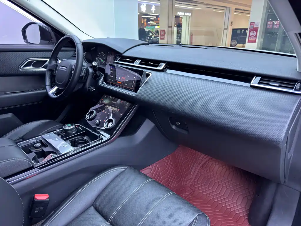 Land Rover Velar 2018 — фото 11