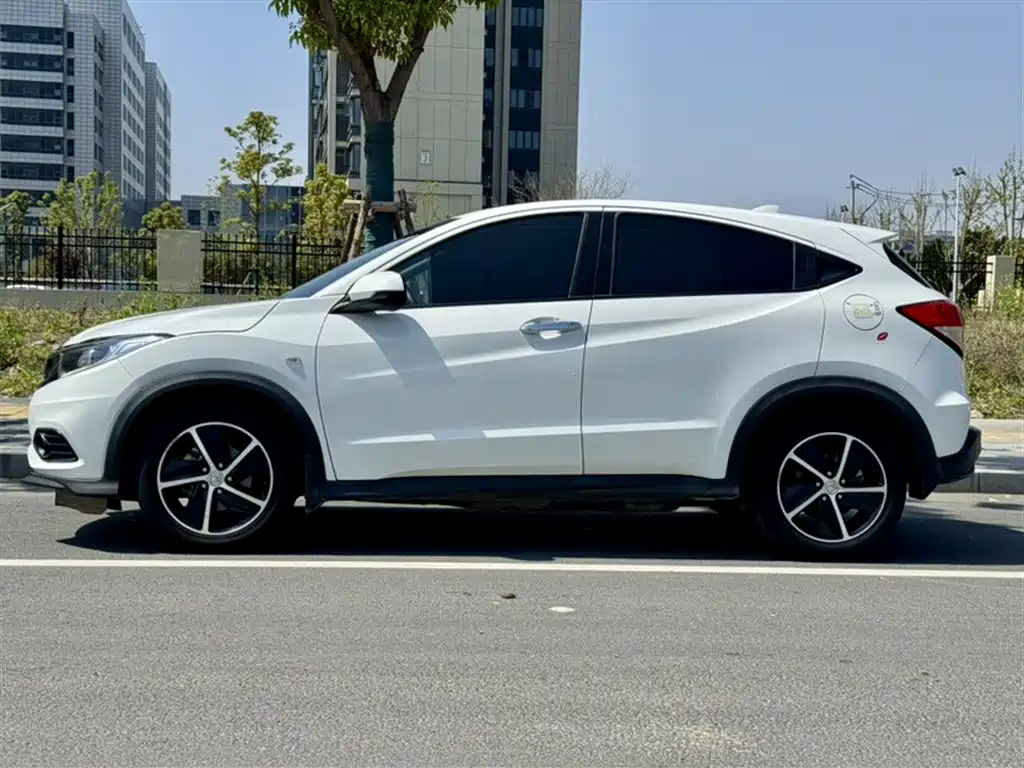 Honda Vezel 2021 — фото 20