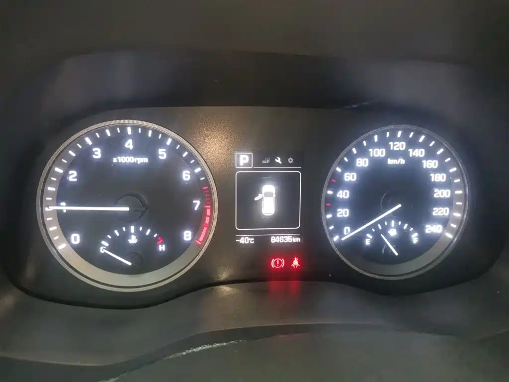 Hyundai Tucson 2018 — фото 12