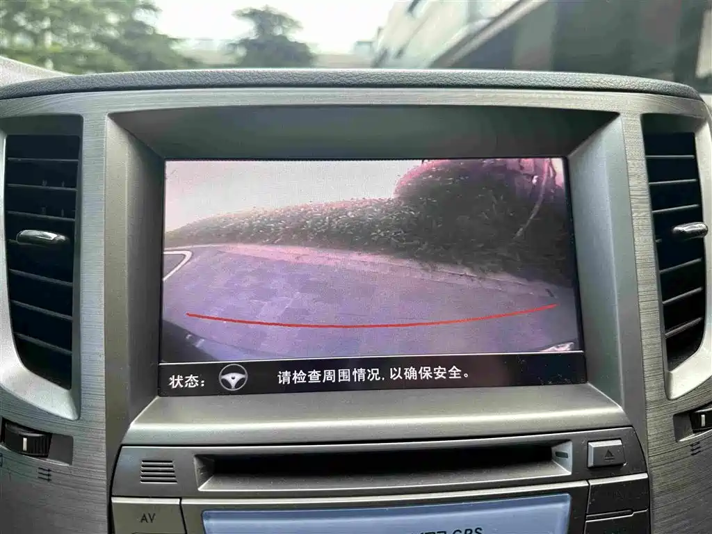 Subaru Outback 2010 — фото 15