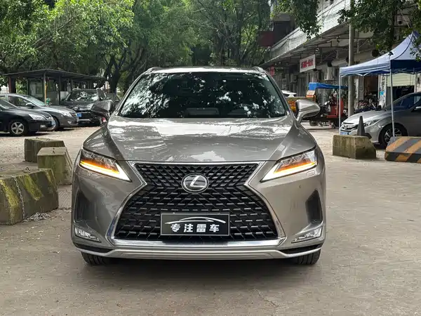 Lexus RX 2022