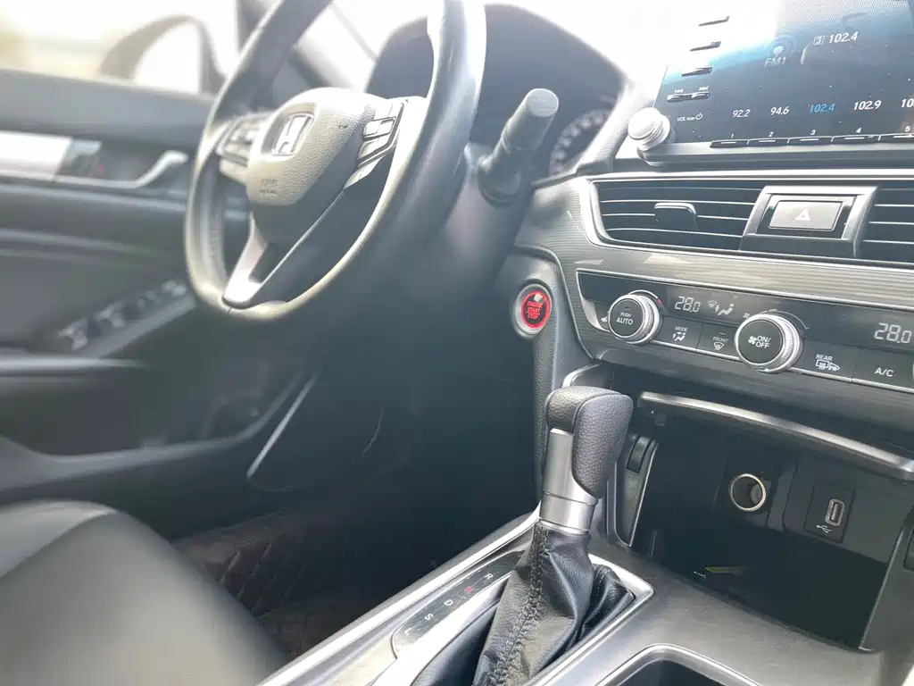 Honda Accord 2021 — фото 16