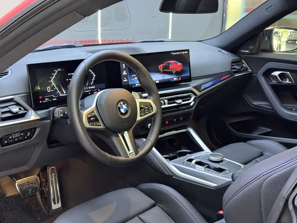 BMW M240i 2025