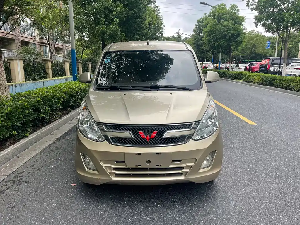 Wuling Rongguang V 2017 — фото 2