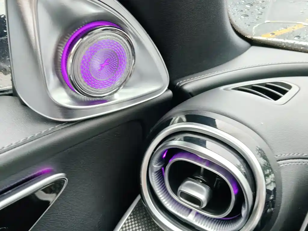 Mercedes-Benz C-Class 2023 — фото 14