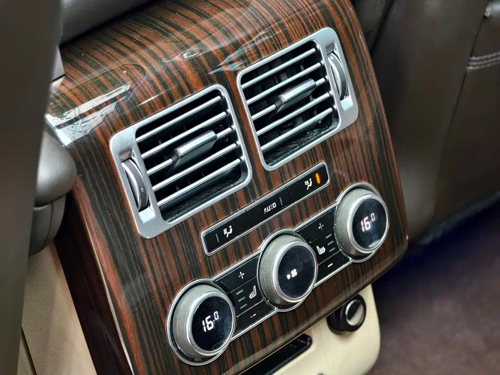 Land Rover Range Rover 2015 — фото 18