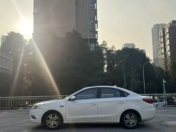 Changan Eado 2016