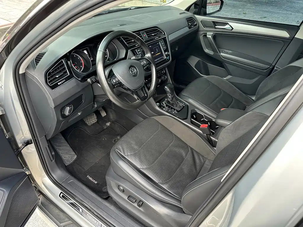 Volkswagen Tiguan L 2018 — фото 10