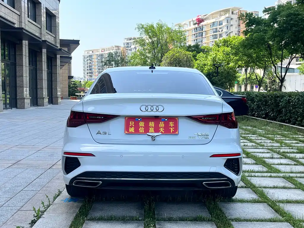 Audi A3 2023 — фото 15