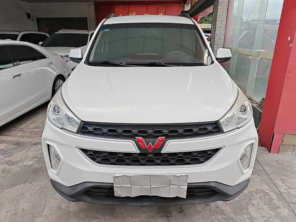 Wuling Hongguang S3 2018 — фото 3