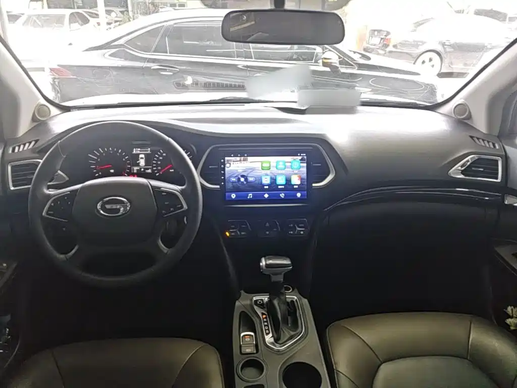 GAC Trumpchi GS4 2018 — фото 10