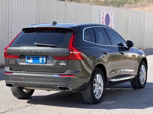 Volvo XC60 2021