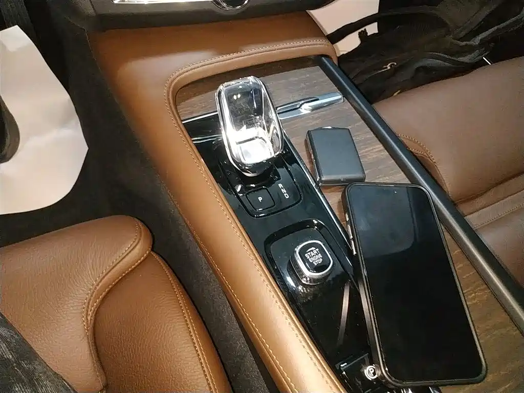 Volvo S90 2022 — фото 10