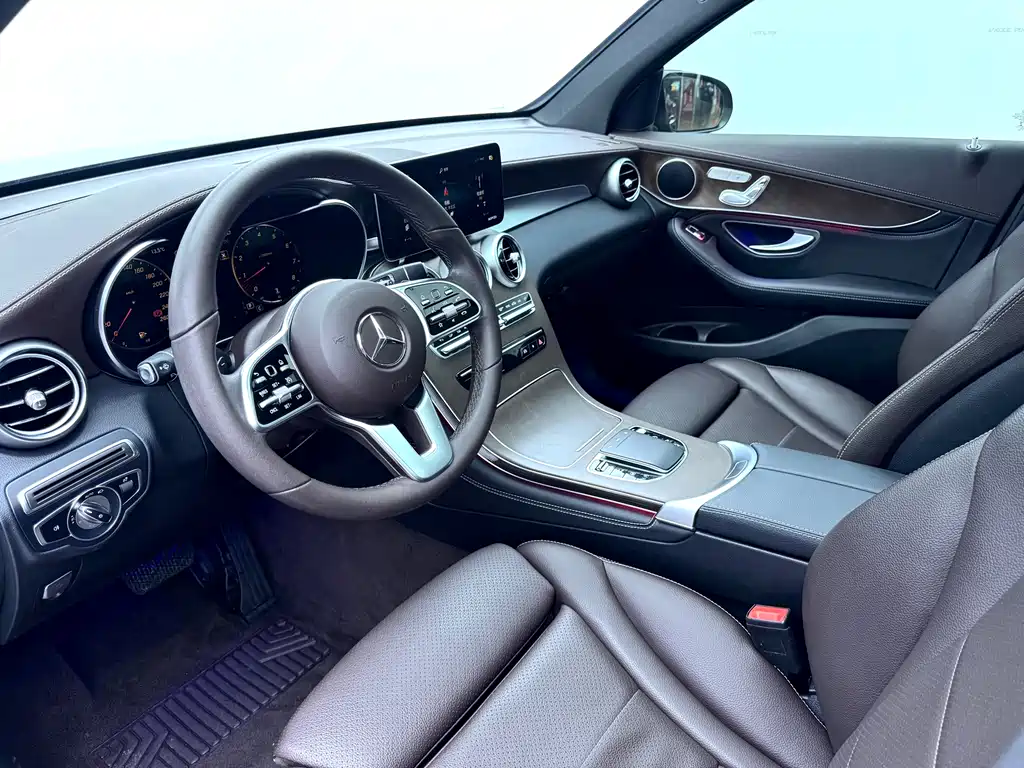 Mercedes-Benz GLC 2020 — фото 12
