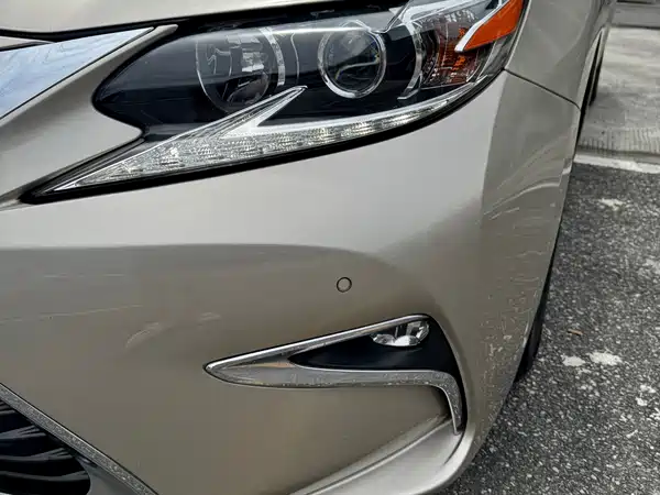 Lexus ES 2017
