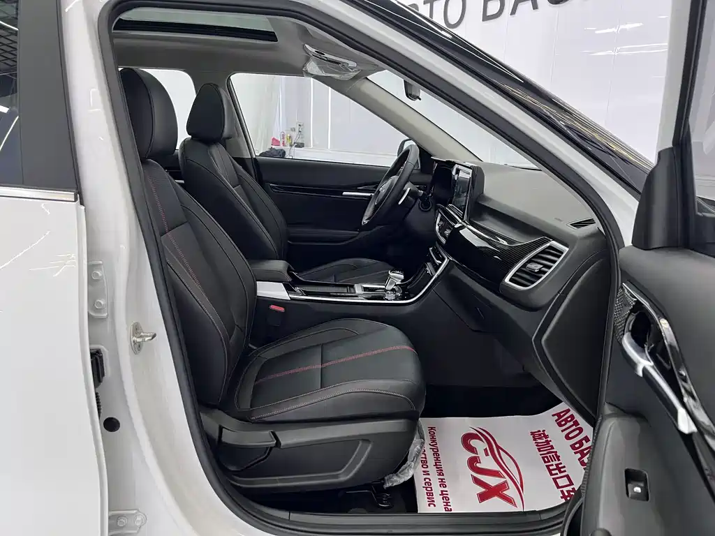Kia KX3 2023 — фото 17