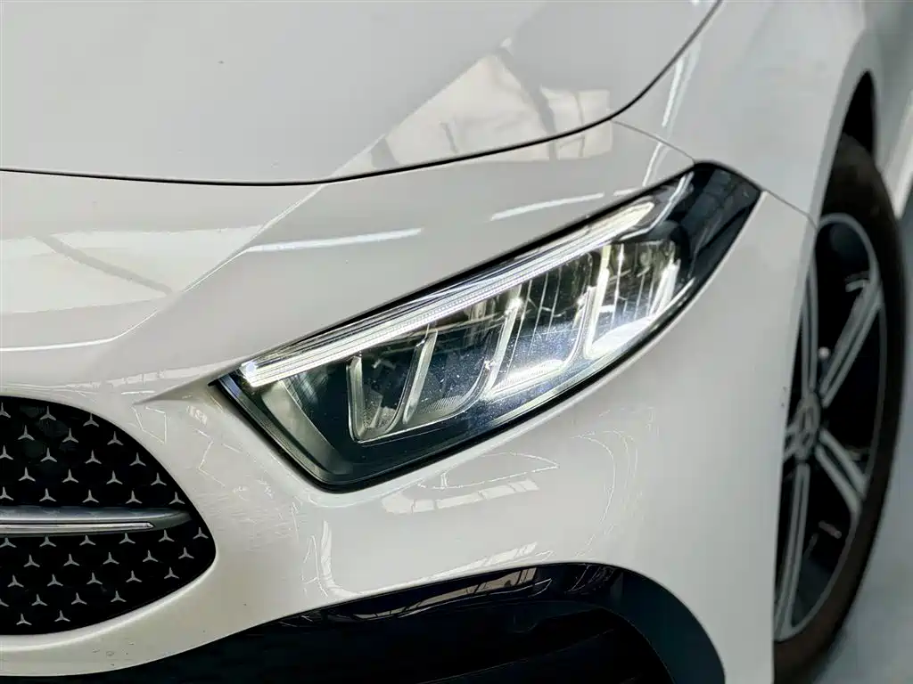 Mercedes-Benz A-Class 2023 — фото 4