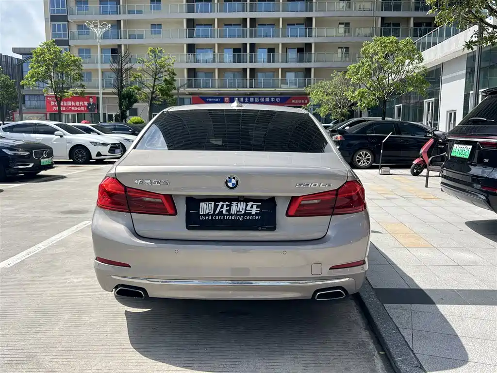 BMW 5 Series New Energy 2018 — фото 8