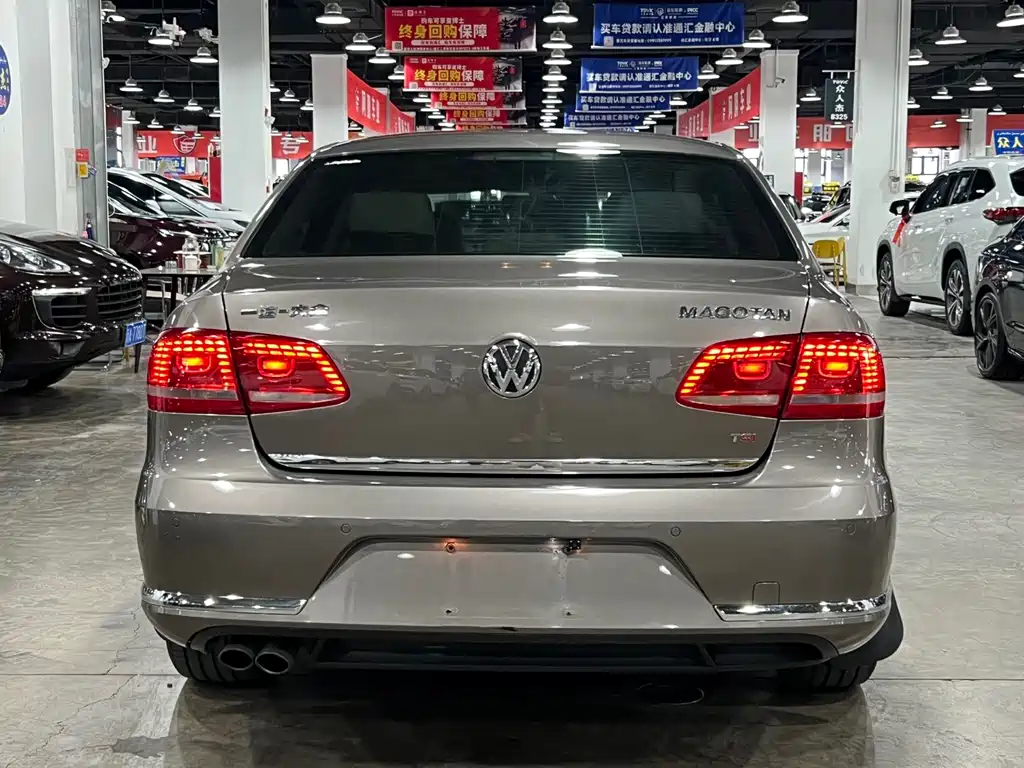 Volkswagen Magotan 2014