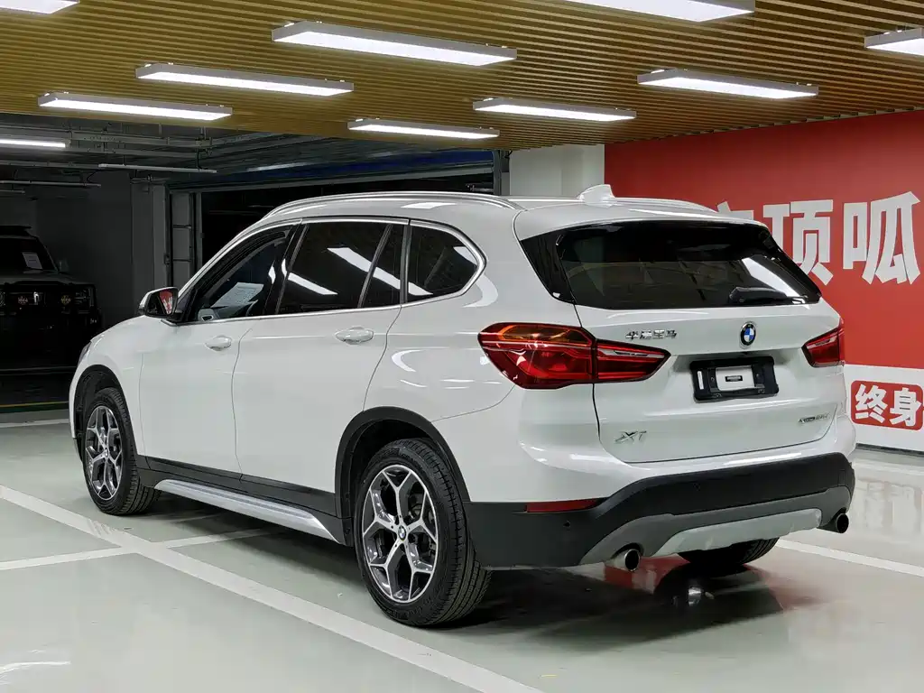 BMW X1 2018 — фото 9