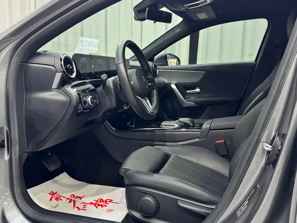 Mercedes-Benz A-Class 2020 — фото 8