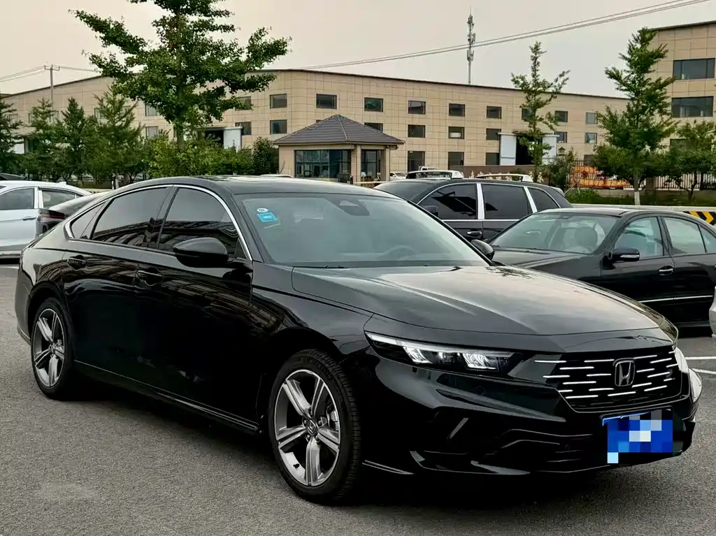 Honda Accord 2025