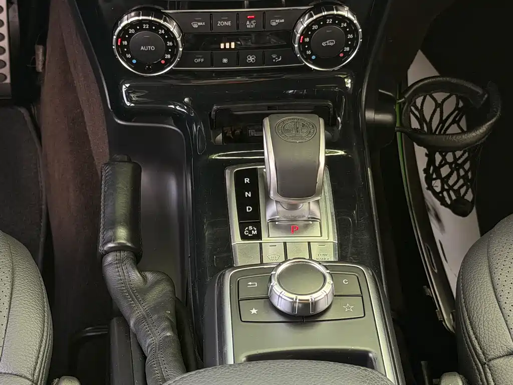 Mercedes-Benz G-Class AMG 2015 — фото 18