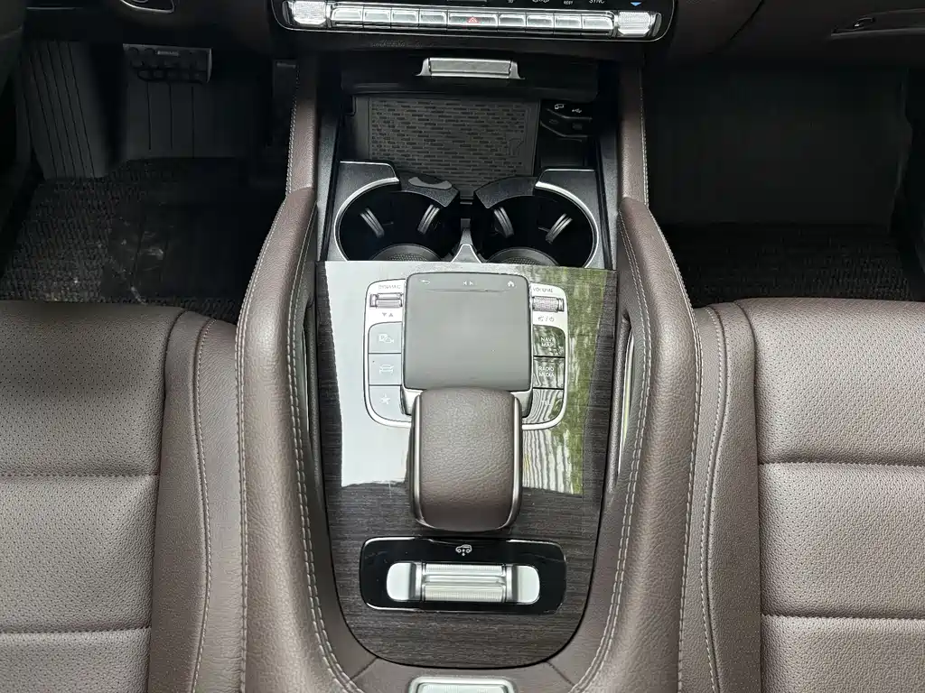 Mercedes-Benz GLE 2020 — фото 19
