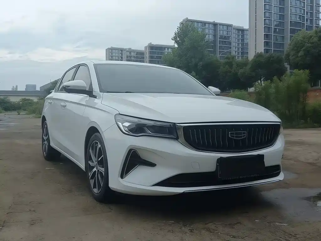 Geely Emgrand 2021