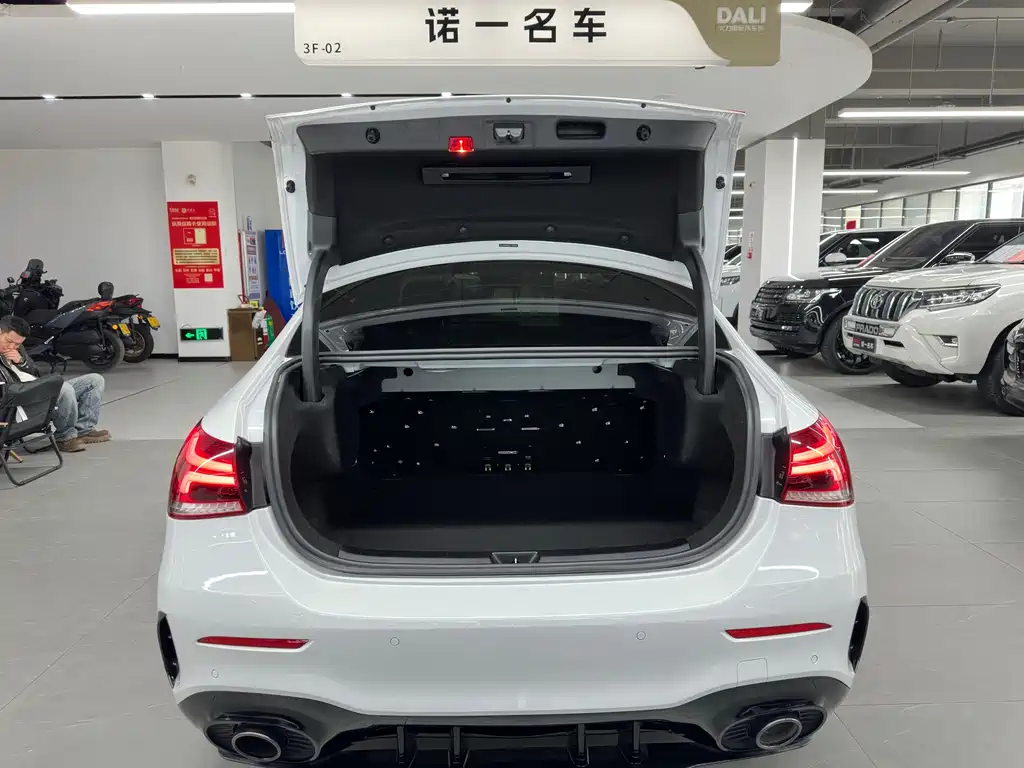Mercedes-Benz A-Class AMG 2021 — фото 24