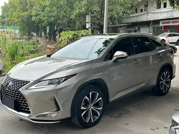 Lexus RX 2020