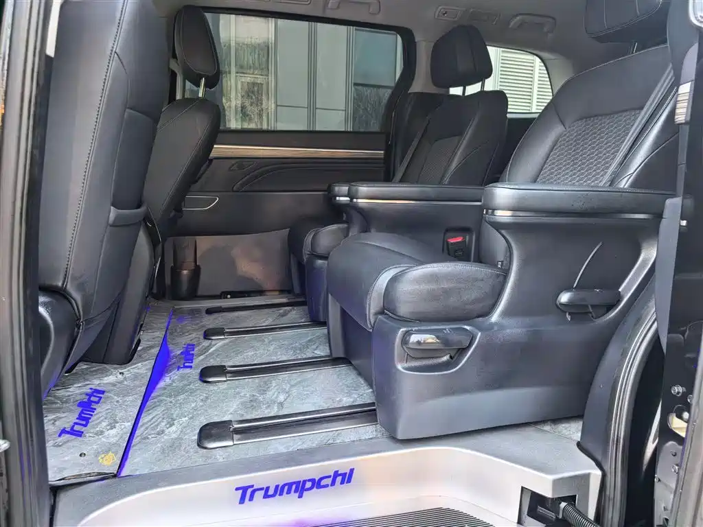 GAC Motor Trumpchi M8 2023 — фото 22