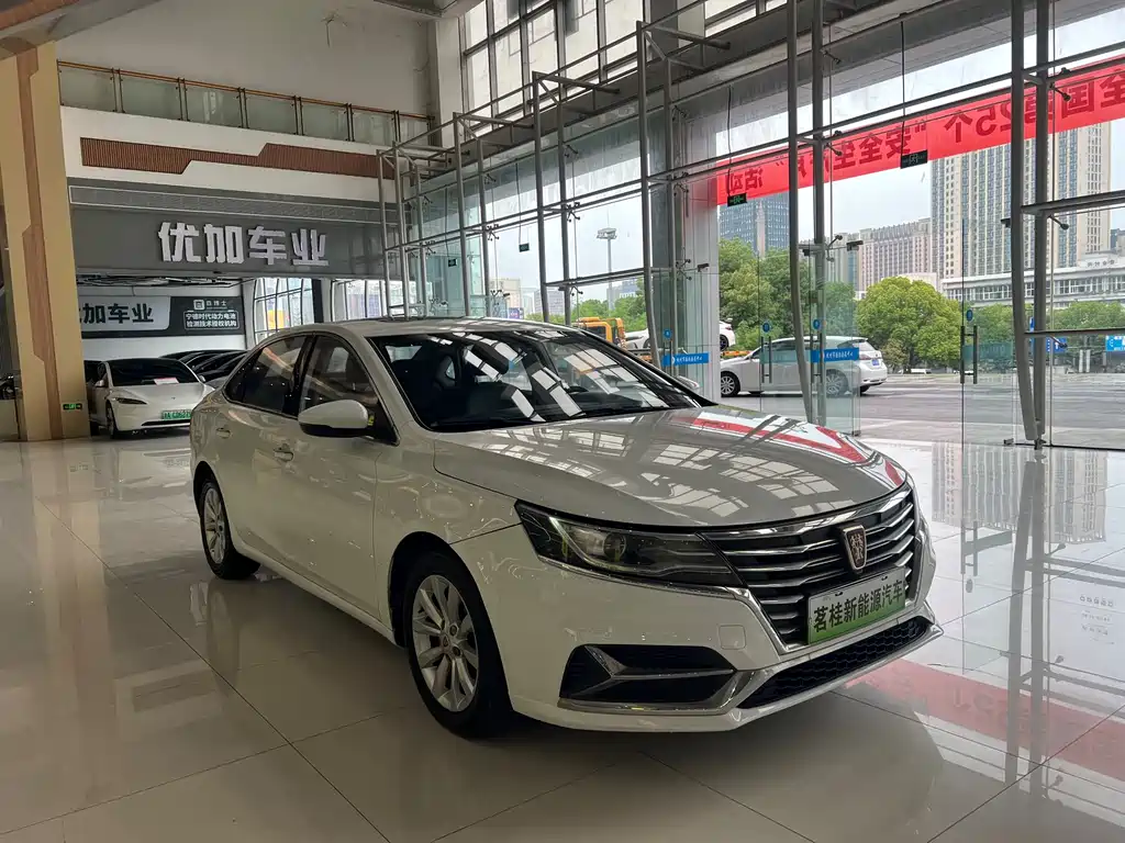 Roewe i6 New Energy 2019 — фото 3