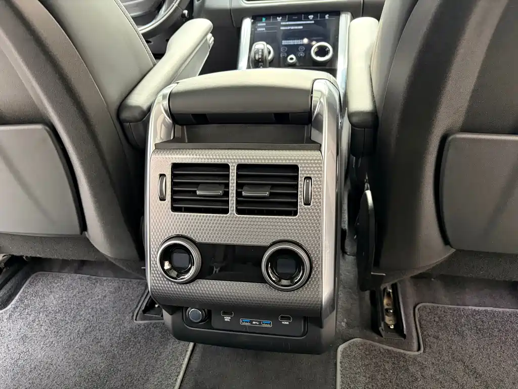 Land Rover Range Rover Sport 2021 — фото 18