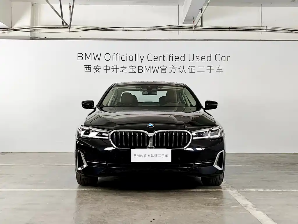 BMW 5 Series 2023 — фото 2