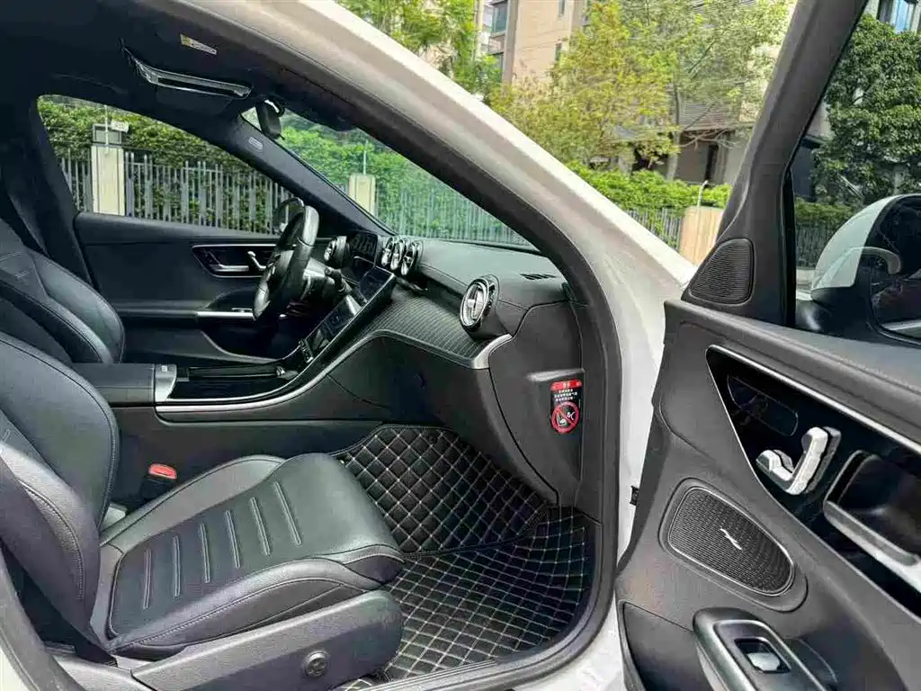 Mercedes-Benz C-Class 2022 — фото 8