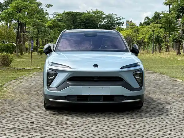 NIO ES6 2020