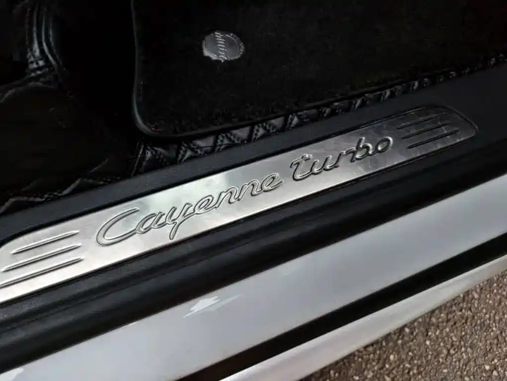 Porsche Cayenne 2015 — фото 17
