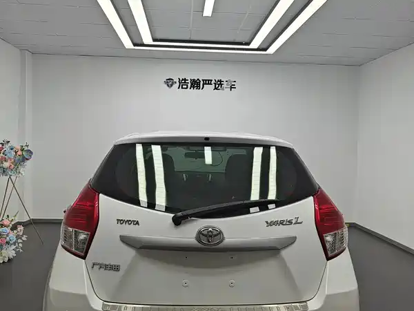 Toyota Yaris L 2016