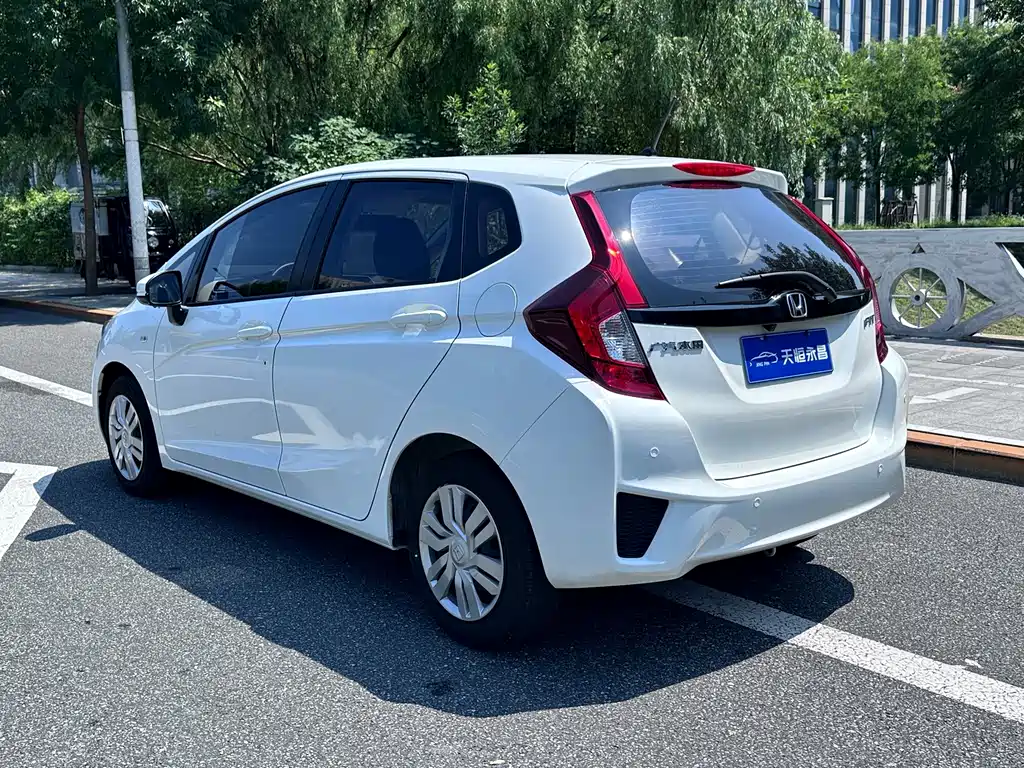 Honda Fit 2018 — фото 7