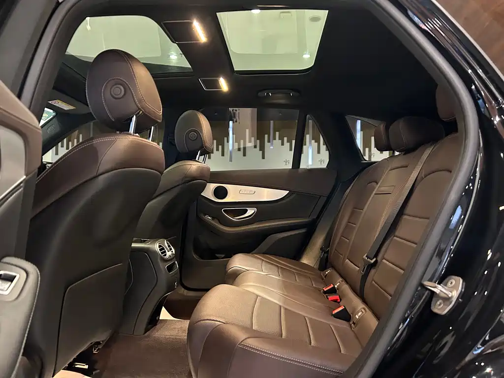 Mercedes-Benz GLC 2020 — фото 16