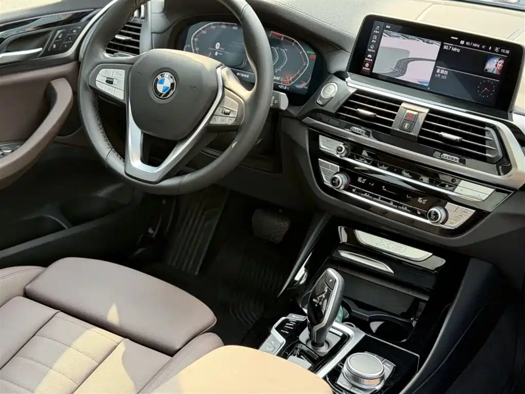 BMW X3 2021 — фото 18