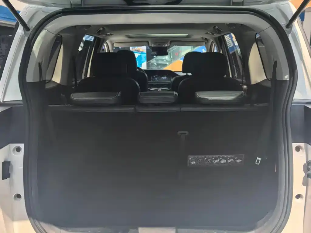 GAC Trumpchi M6 2021 — фото 18