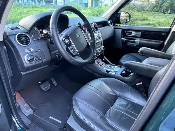 Land Rover Discovery 2013
