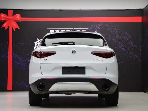 Alfa Romeo Stelvio 2019