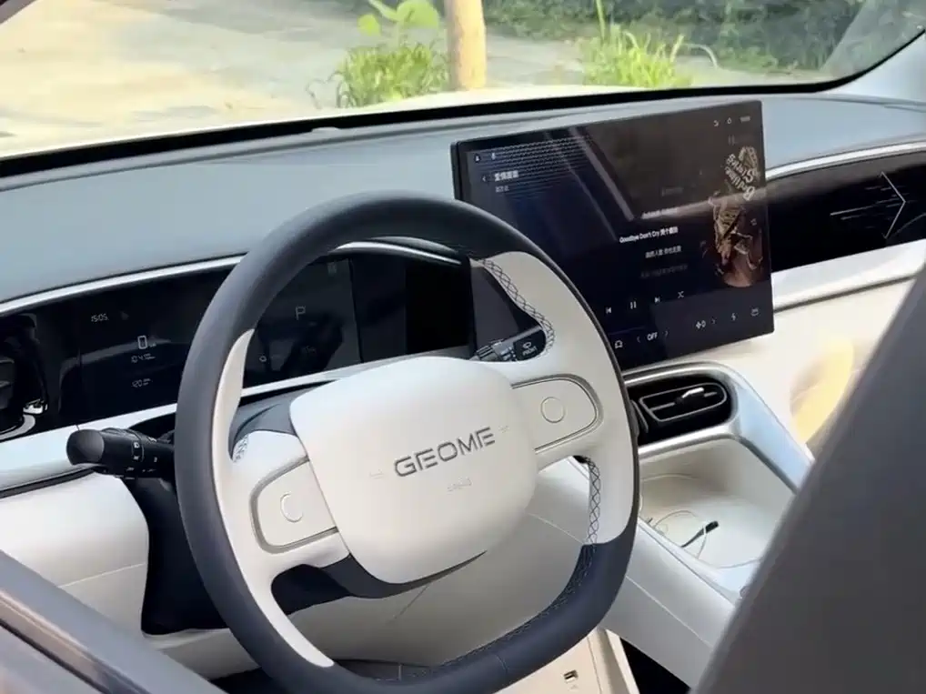 Geely Galaxy Starwish 2025 — фото 21